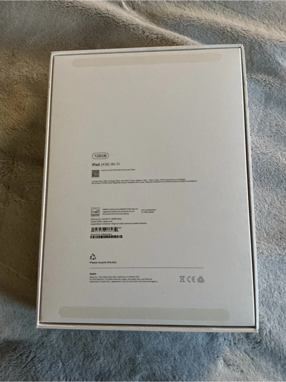 Apple iPad 10th Gen 128GB Silver Wi-Fi  Retail EMPTY BOX ONLY